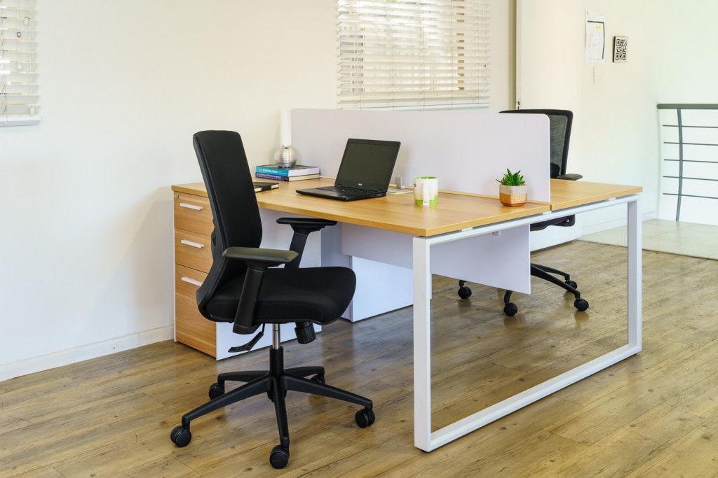 Alula task office chair